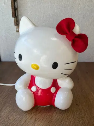 산리오 초레어 헬로키티 구 로고 룸 라이트 당시 일본제 레트로