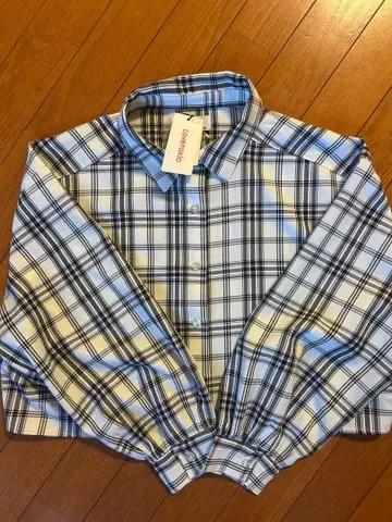 Lovetoxic 러브톡시 크롭 셔츠