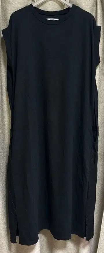 유니버설 티슈 원피스