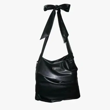 knot shoulder bag THEREDTHREAD