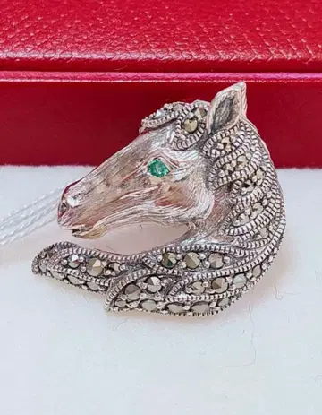 미사용품 록잔 말 에메랄드 실버 핀 브로치