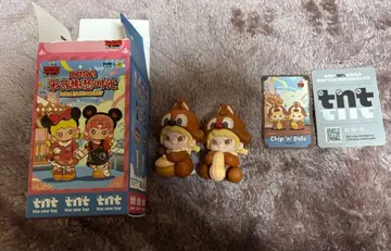 TNT DORA LOVES MICKEY Chip 'n' Dale