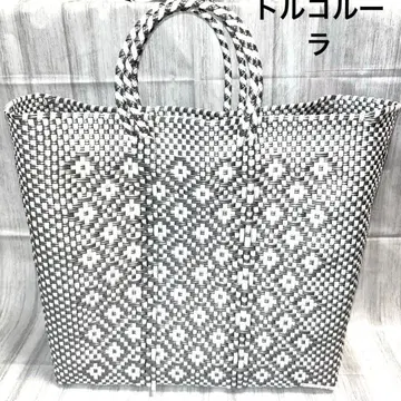 트라콜루라 메르카도백 바스켓백 그레이 뜨개질 화이트