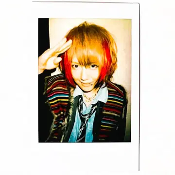 V계 RoNo Cro 로노쿠로 [Minami] 폴라로이드 [164]