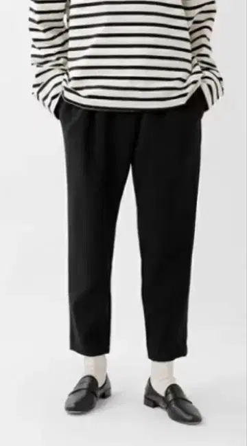 트라바유 매뉴얼 더블 크로스 2턱 슬랜트 팬츠 S 사이즈 네이비