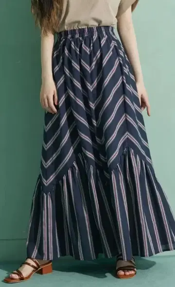 GreenParks 엘렌 카레듀에 스트라이프 패널 스커트 N