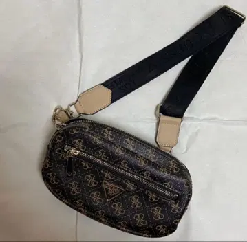 [GUESS] MANHATTAN Crossbody Belt Bag