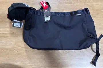 CHROME 크롬 뉴스 페이퍼 메신저 백 26L