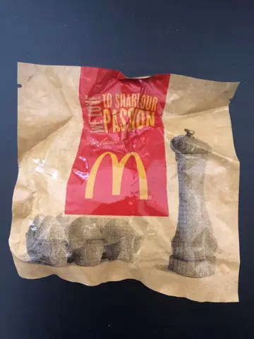 맥도날드 WELOVETO SHARE OUR PASSION 후드 스트랩