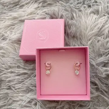 [ 완전 새상품! ] 드롭 귀걸이 라운드 컷 로즈 골드 익명 배송