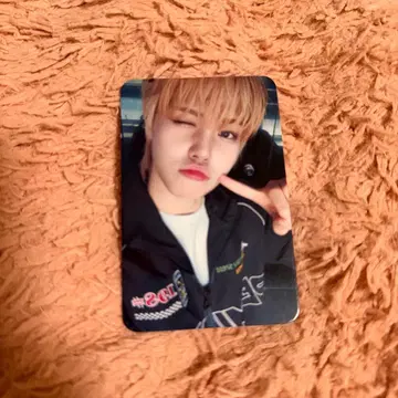 AHOF [ WHO WE ARE ] 대면 주원 소량 있음