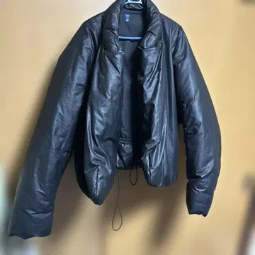 YZY 블랙 다운 자켓 L 사이즈