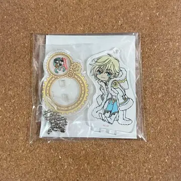 CLAMP 화업 30주년 아크릴 스탠드 키링 파이