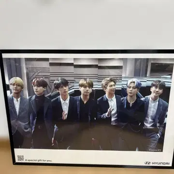 레어템! BTS HYUNDAI 콜라보 포스터 액자 포함.