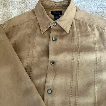 90s 빈티지 Claiborne 페이크 스웨이드 셔츠 자수 카멜
