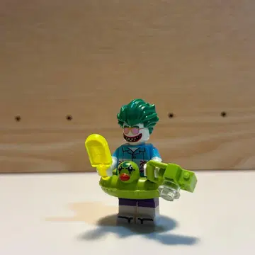 레고 미니 피규어 71020 배트맨 무비 2 바케이션 조커