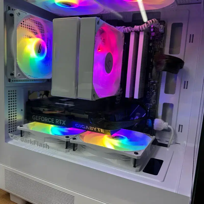 기가바이트 RTX4060 윈드포스