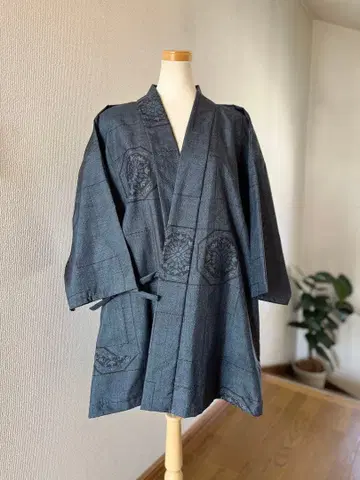 오시마 명주 사무에 (상의) 기모노 리메이크 화문양 실크 갓본 옷 홈웨어