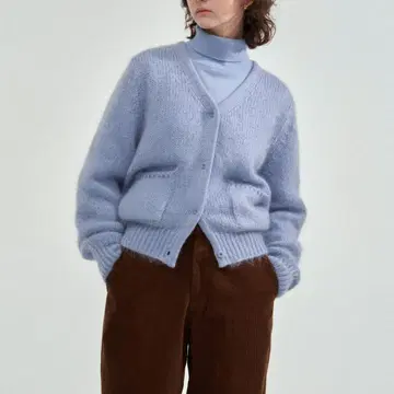 the barnnet knit cardigan sky blue