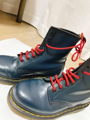 닥터마틴 Dr.Martens 8홀 네이비 UK4 23~23.5