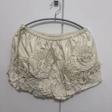 Sinoon Rose Frill Mini Skirt M