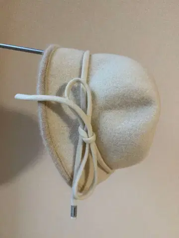 OVERRIDE 울 베레모 아이보리 리본 포함