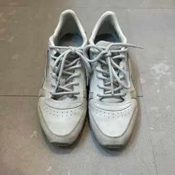 리복 1LDK 클래식 레더 24cm 화이트