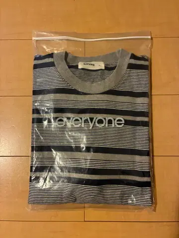 everyone 보더 T셔츠