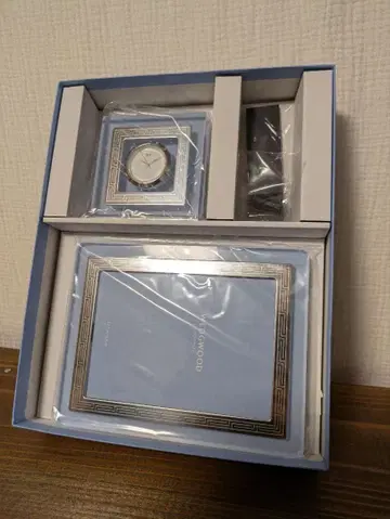 웨지우드 시계 인태글리오 탁상 시계 액자