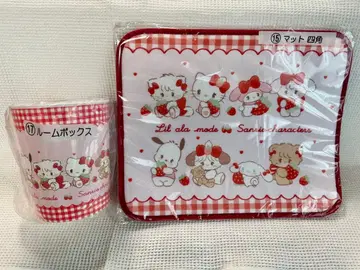 릴르아라모드 산리오 캐릭터즈 뽑기 매트 사각, 룸 박스