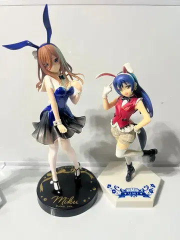 러브 라이브! 소노다 우미 나카노 미쿠 피규어 2체 묶음 판매