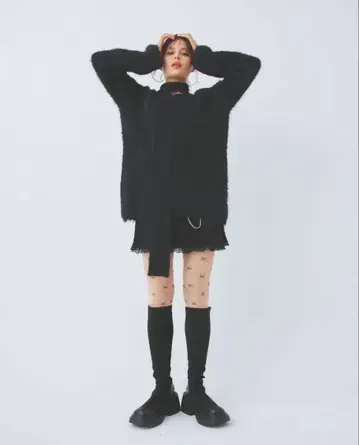 PELLICULE 페리큐어 Knit onepiece