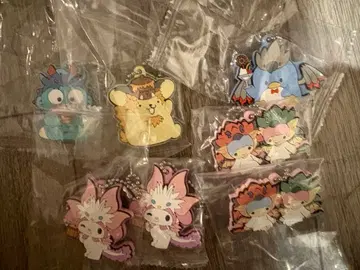 산리오 캐릭터즈 몬스터 헌터 가챠 7종 세트