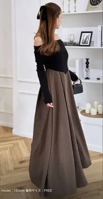 ROYAL PARTY 오프숄더 개더 도트 플레어 도킹 원피스