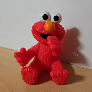 SESAME STREET 세서미 스트릿 엘모 소프트 비닐 앉은 피규어