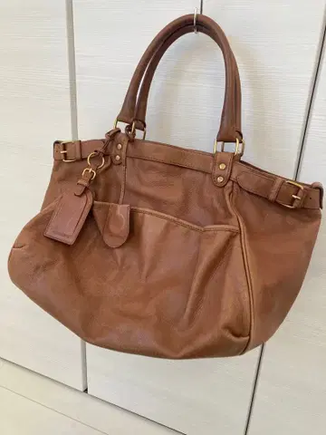 바네사 브루노 천연 가죽 백