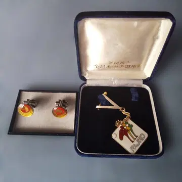 전일본 가라테 연맹 커프스 및 핀 배지 세트