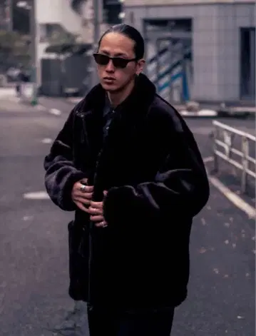 Cootie Productions 푹스 퍼 카 코트