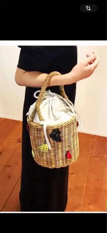 새상품급 LUDLOW 라탄백 바스켓백 후르츠 자수