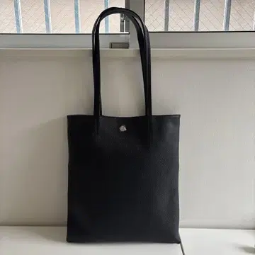 [ hinn ] Leather bag