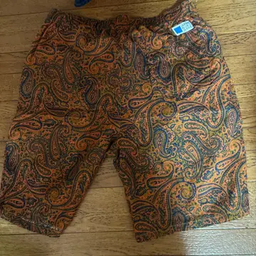 JAPAN BLUE JEANS 페이즐리 무늬 숏팬츠