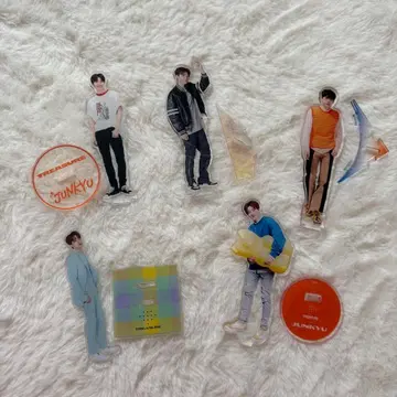 TREASUSE 준규 아크릴 스탠드