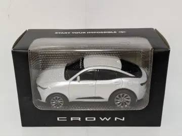 도요타 크라운 크로스오버 풀백카 화이트