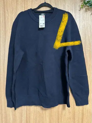 유니클로 남성용 워셔블 밀라노 리브 크루넥 스웨터 L