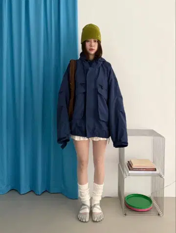 another language 후드 윈드브레이커