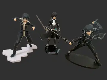 소드 아트 온라인 키리토 피규어 3체 세트