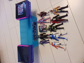 가면라이더 리바이스, 제로원