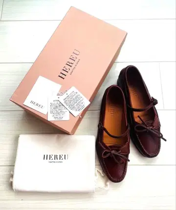 새상품 미사용 HEREU 소가죽 로퍼 정가 77,000엔