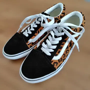 VANS 레오파드 무늬 ANIMALIER BLACK 24cm