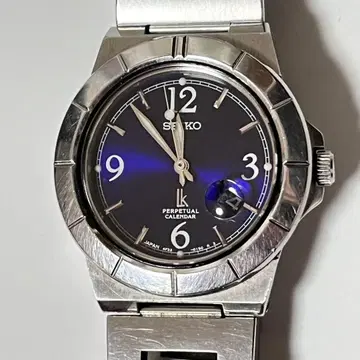 세이코 QZ 루키아 4F32-0130 데이트 파랑 다이얼 남성용 손목시계